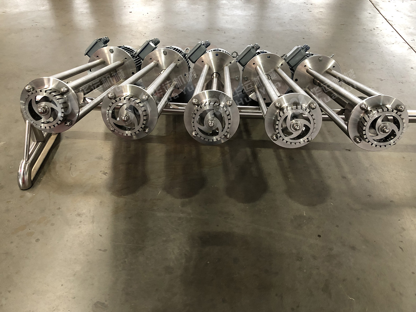 一批乳化機生產完畢